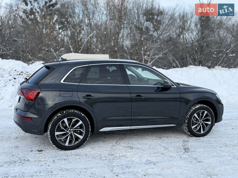 Внедорожник / Кроссовер Audi Q5 2021 в Луцке