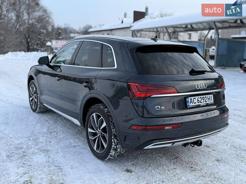 Внедорожник / Кроссовер Audi Q5 2021 в Луцке