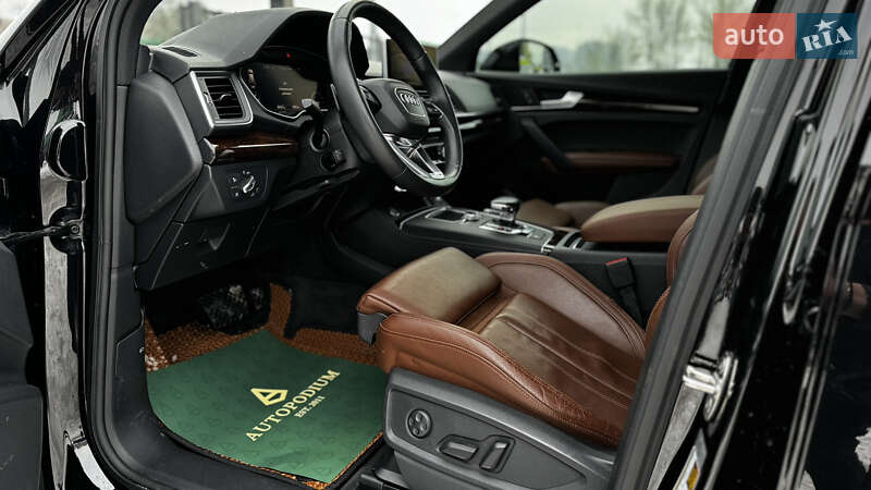 Внедорожник / Кроссовер Audi Q5 2019 в Киеве