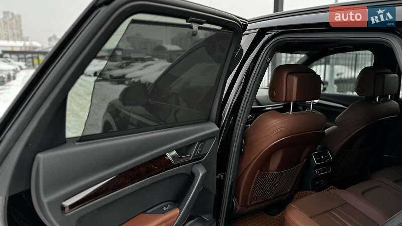 Внедорожник / Кроссовер Audi Q5 2019 в Киеве