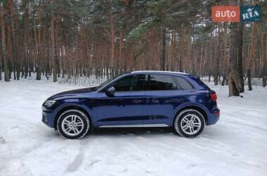 Позашляховик / Кросовер Audi Q5 2016 в Кам'янському