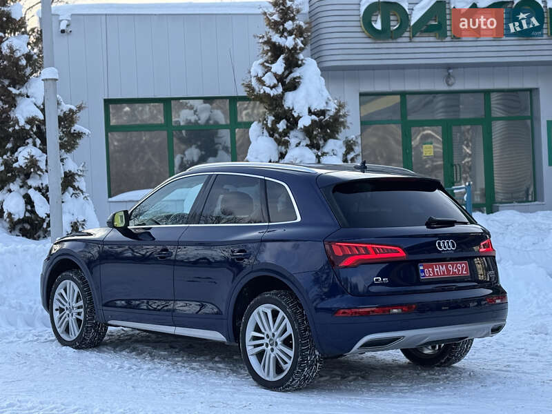Внедорожник / Кроссовер Audi Q5 2018 в Тернополе