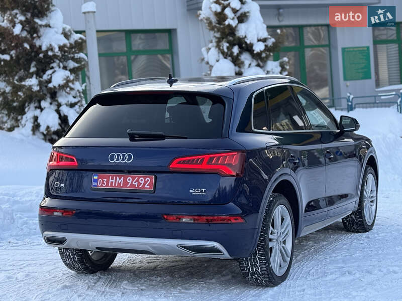 Внедорожник / Кроссовер Audi Q5 2018 в Тернополе