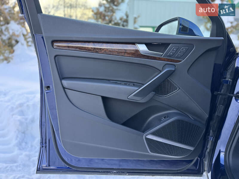 Внедорожник / Кроссовер Audi Q5 2018 в Тернополе