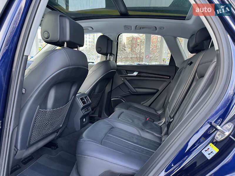 Внедорожник / Кроссовер Audi Q5 2018 в Тернополе