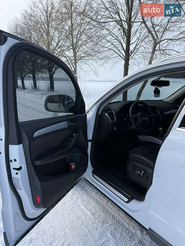 Внедорожник / Кроссовер Audi Q5 2013 в Ровно