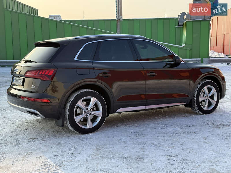 Внедорожник / Кроссовер Audi Q5 2017 в Киеве