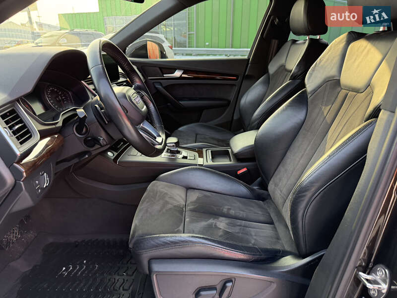 Внедорожник / Кроссовер Audi Q5 2017 в Киеве