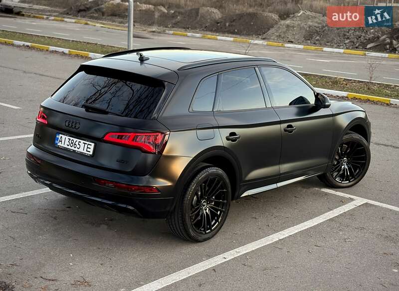 Внедорожник / Кроссовер Audi Q5 2017 в Киеве