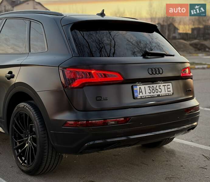 Внедорожник / Кроссовер Audi Q5 2017 в Киеве