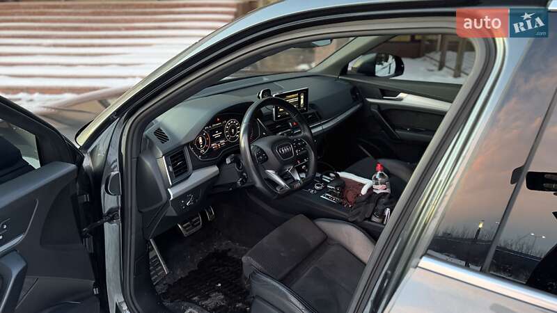 Внедорожник / Кроссовер Audi Q5 2017 в Киеве