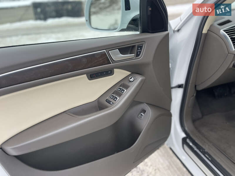 Внедорожник / Кроссовер Audi Q5 2015 в Луцке