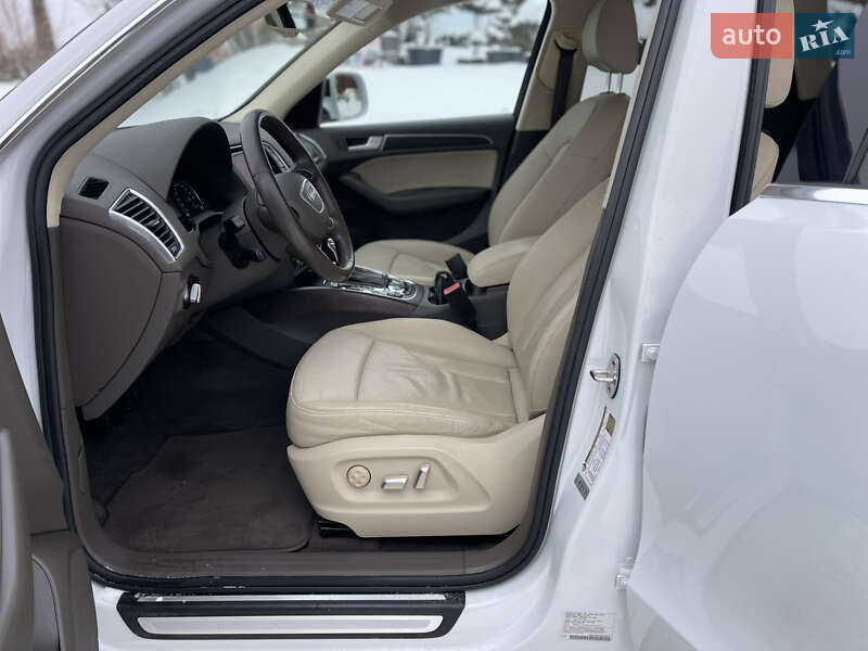 Внедорожник / Кроссовер Audi Q5 2015 в Луцке