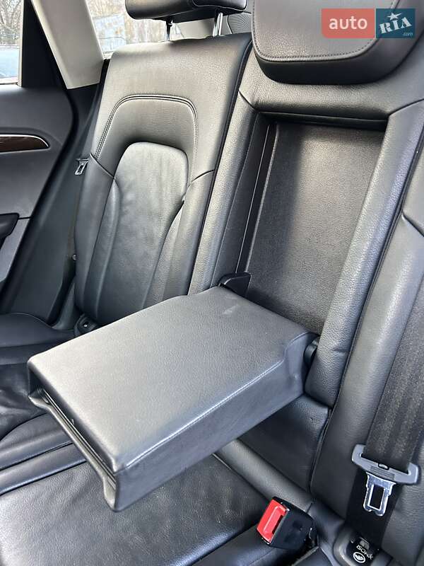 Внедорожник / Кроссовер Audi Q5 2011 в Сумах