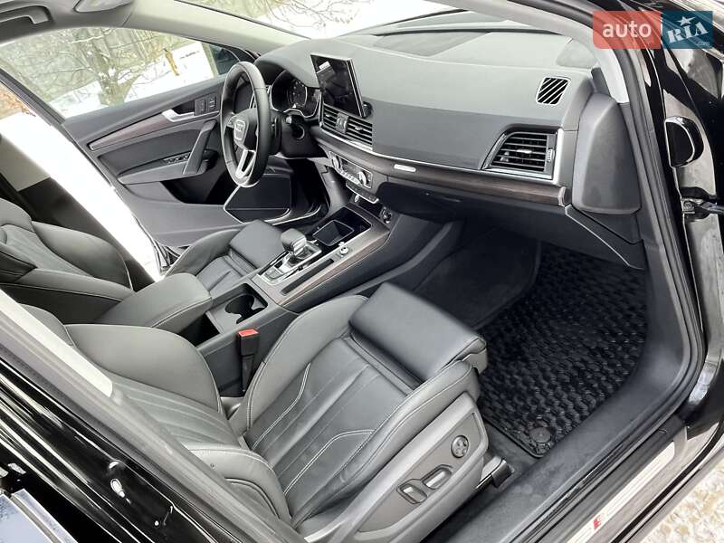 Внедорожник / Кроссовер Audi Q5 2023 в Киеве