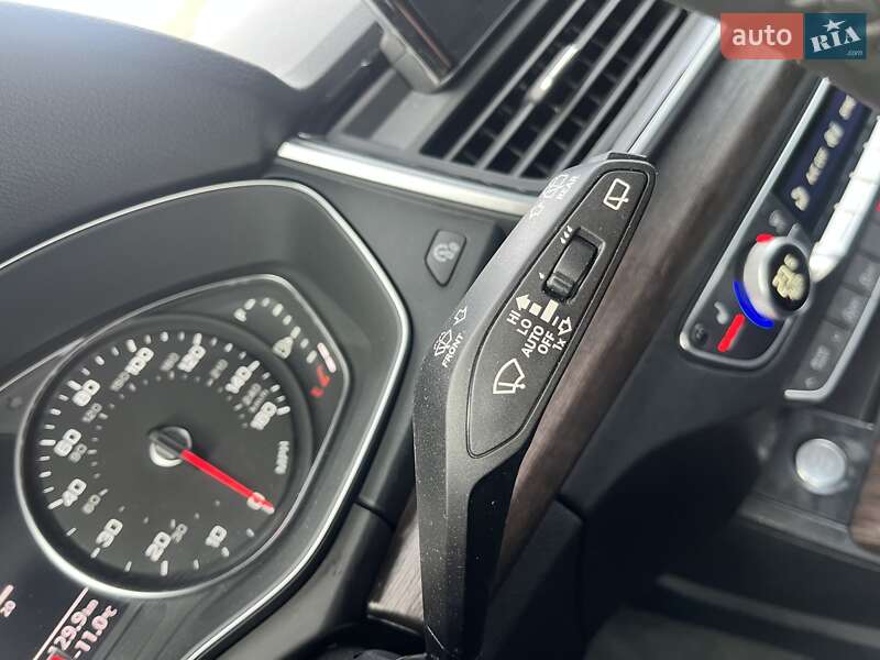 Внедорожник / Кроссовер Audi Q5 2023 в Киеве