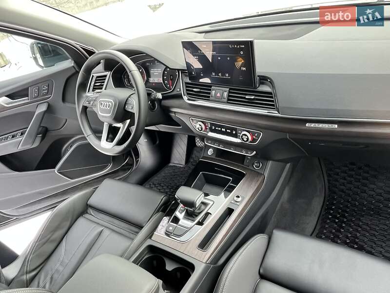 Внедорожник / Кроссовер Audi Q5 2023 в Киеве