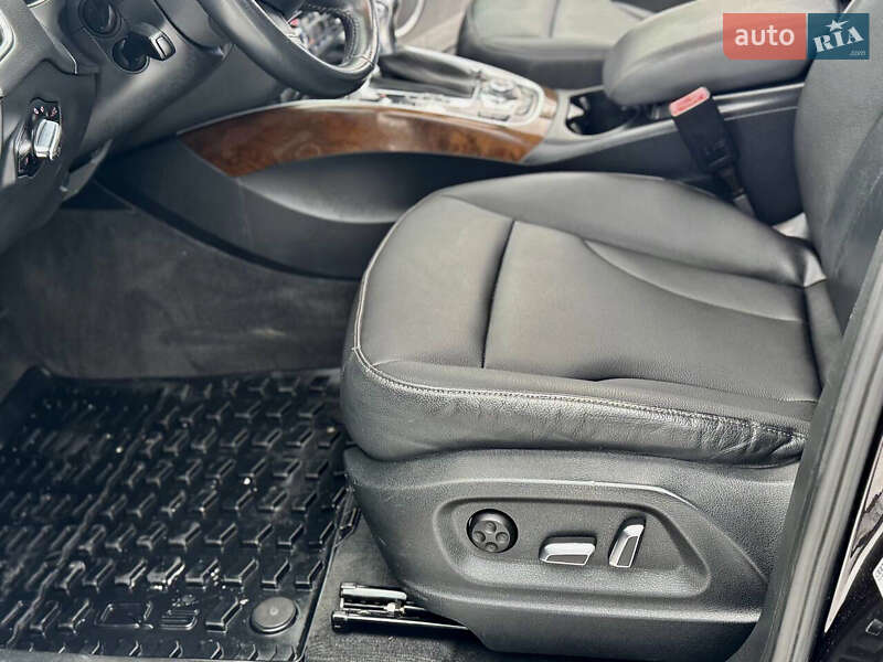 Внедорожник / Кроссовер Audi Q5 2015 в Дрогобыче