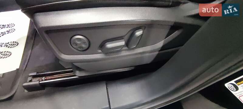 Внедорожник / Кроссовер Audi Q5 2018 в Киеве фото 17 Внедорожник / Кроссовер Audi Q5 2018 в Киеве