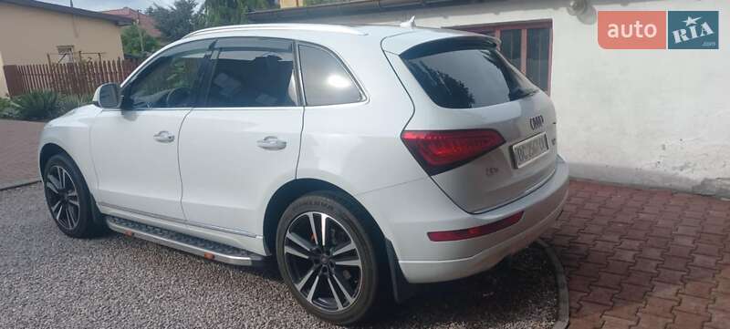 Позашляховик / Кросовер Audi Q5 2015 в Сокалі