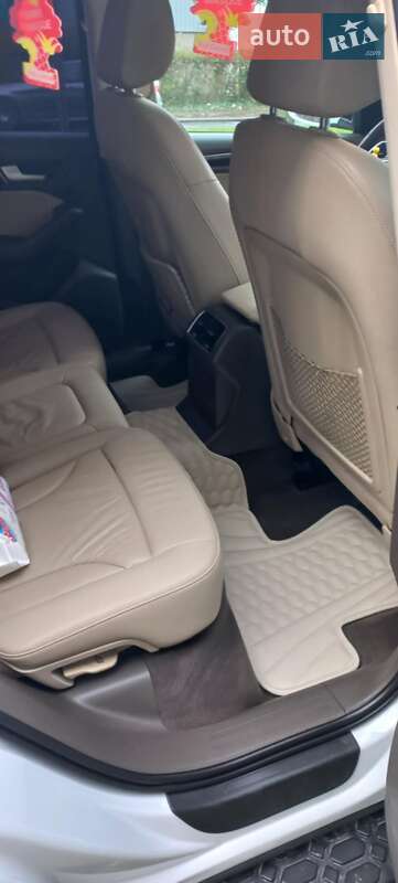 Позашляховик / Кросовер Audi Q5 2015 в Сокалі