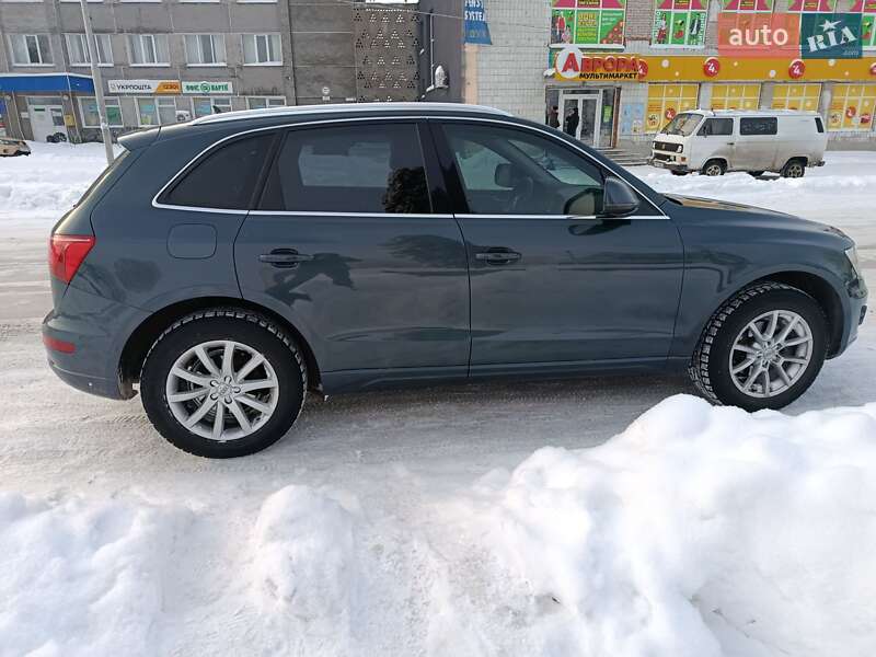 Внедорожник / Кроссовер Audi Q5 2011 в Житомире