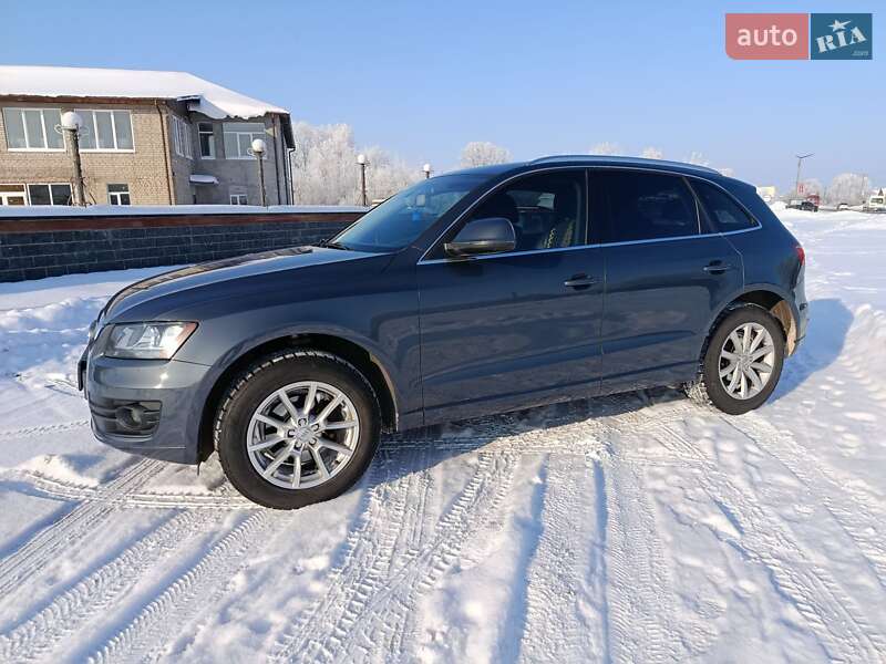 Позашляховик / Кросовер Audi Q5 2011 в Житомирі
