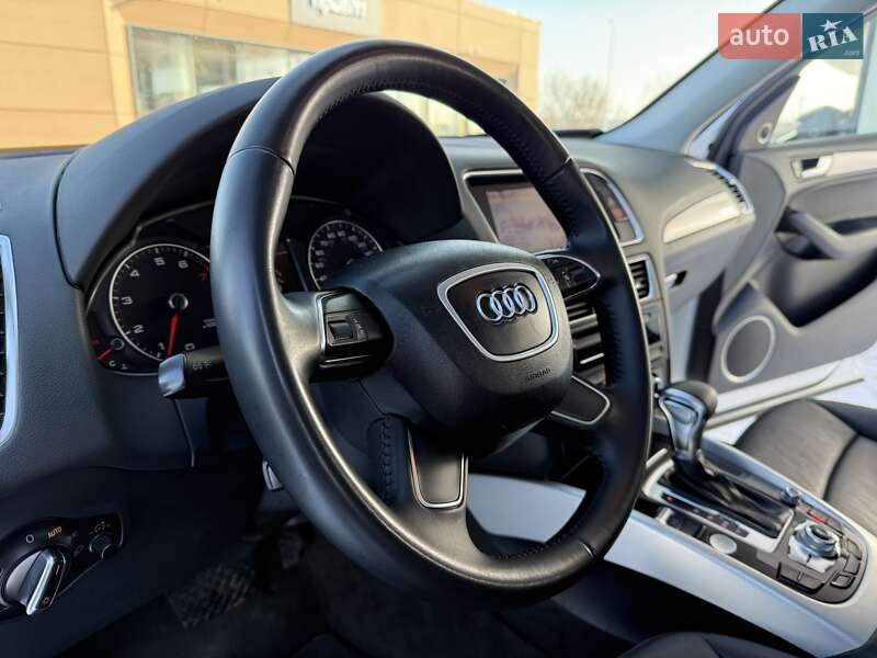 Внедорожник / Кроссовер Audi Q5 2014 в Днепре