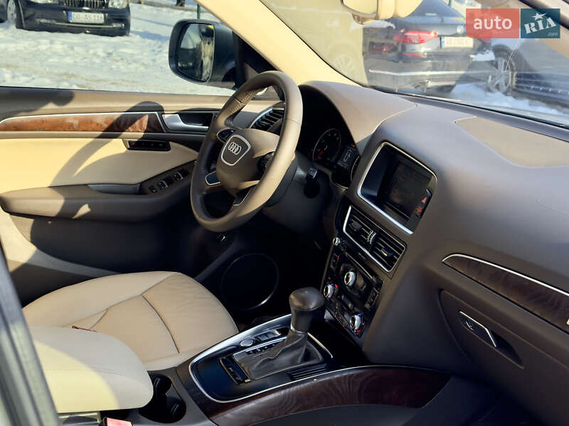 2014 Audi Q5, VIN WA1LFAFP8EA120937:plate — фото 1 (autoria)