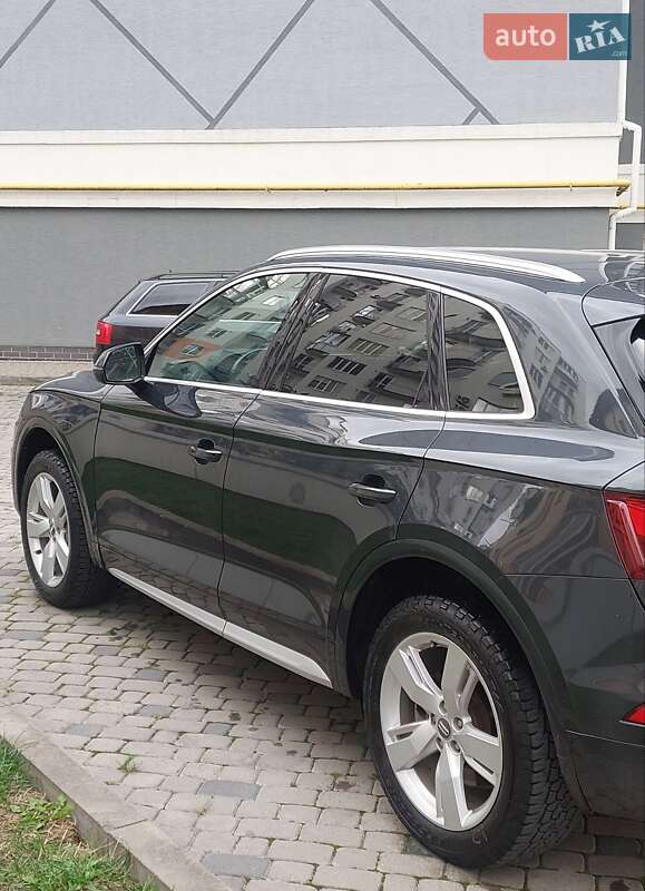 Внедорожник / Кроссовер Audi Q5 2018 в Ивано-Франковске