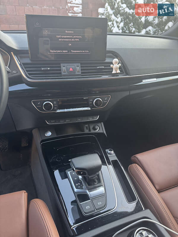 Внедорожник / Кроссовер Audi Q5 2023 в Киеве