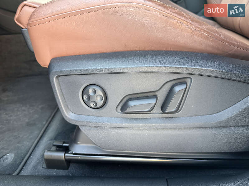 Внедорожник / Кроссовер Audi Q5 2023 в Киеве