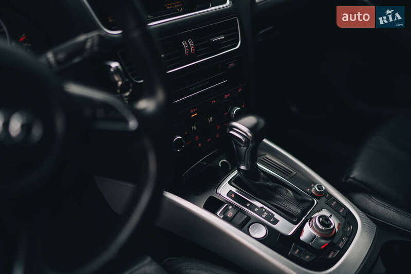 Внедорожник / Кроссовер Audi Q5 2012 в Луцке