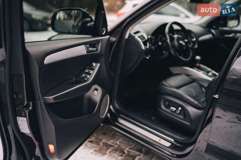 Внедорожник / Кроссовер Audi Q5 2012 в Луцке