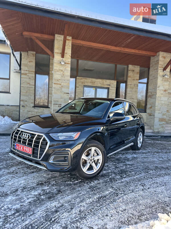 Внедорожник / Кроссовер Audi Q5 2021 в Львове