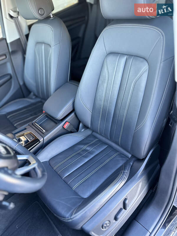 Внедорожник / Кроссовер Audi Q5 2021 в Львове