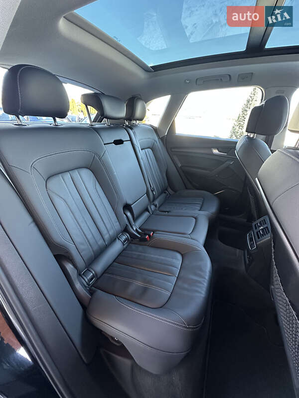 Внедорожник / Кроссовер Audi Q5 2021 в Львове