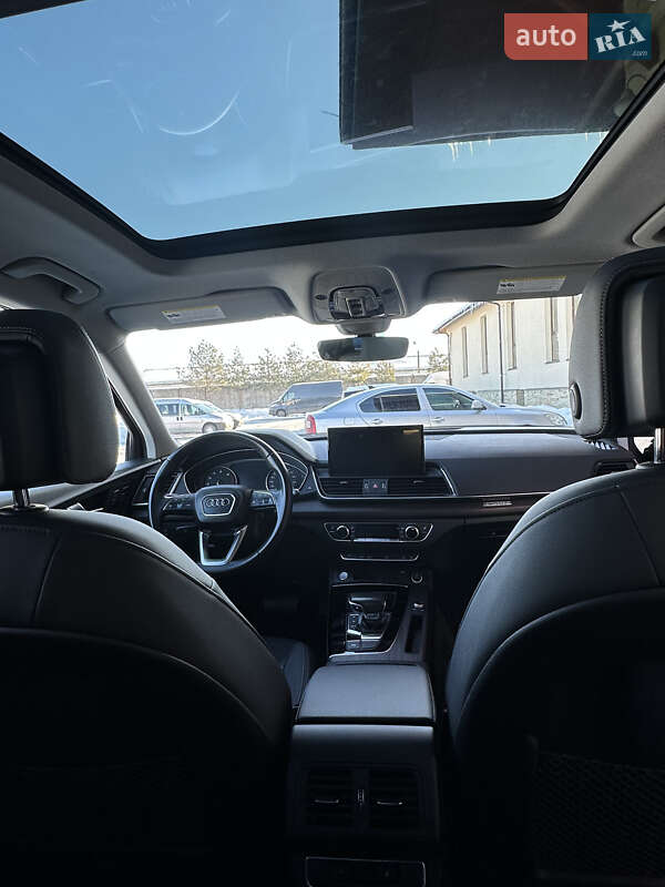 Внедорожник / Кроссовер Audi Q5 2021 в Львове