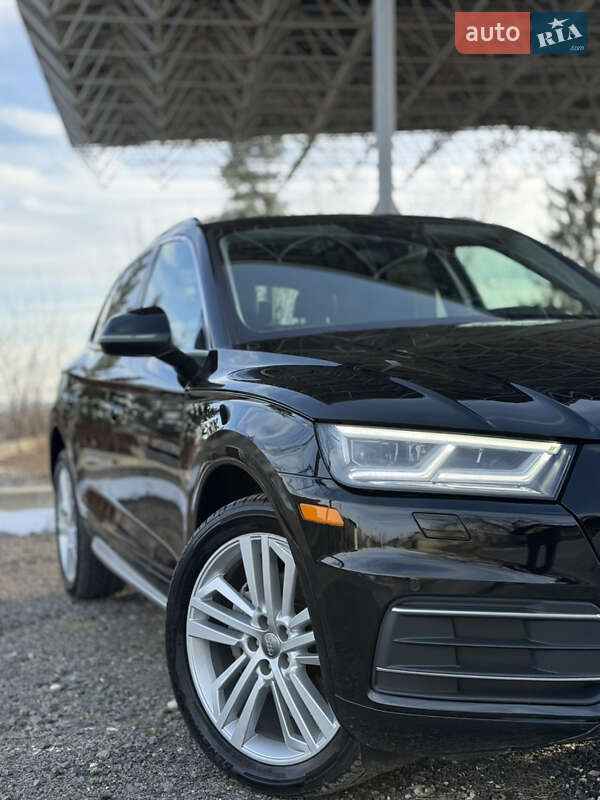 Внедорожник / Кроссовер Audi Q5 2018 в Самборе