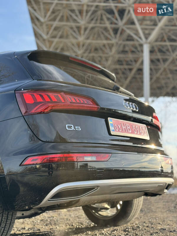 Внедорожник / Кроссовер Audi Q5 2018 в Самборе
