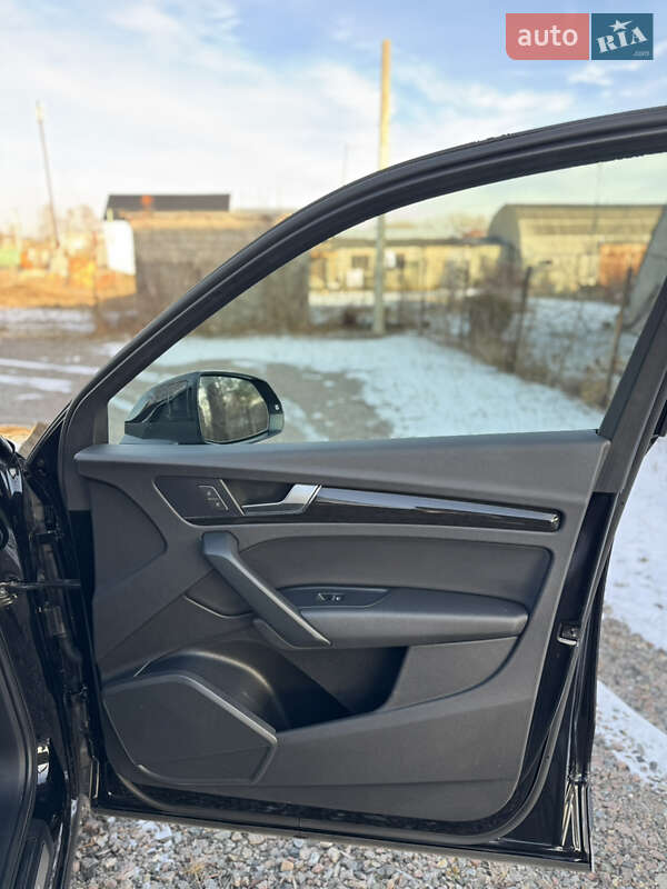 Внедорожник / Кроссовер Audi Q5 2018 в Самборе