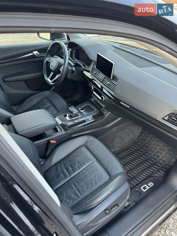 Внедорожник / Кроссовер Audi Q5 2018 в Самборе