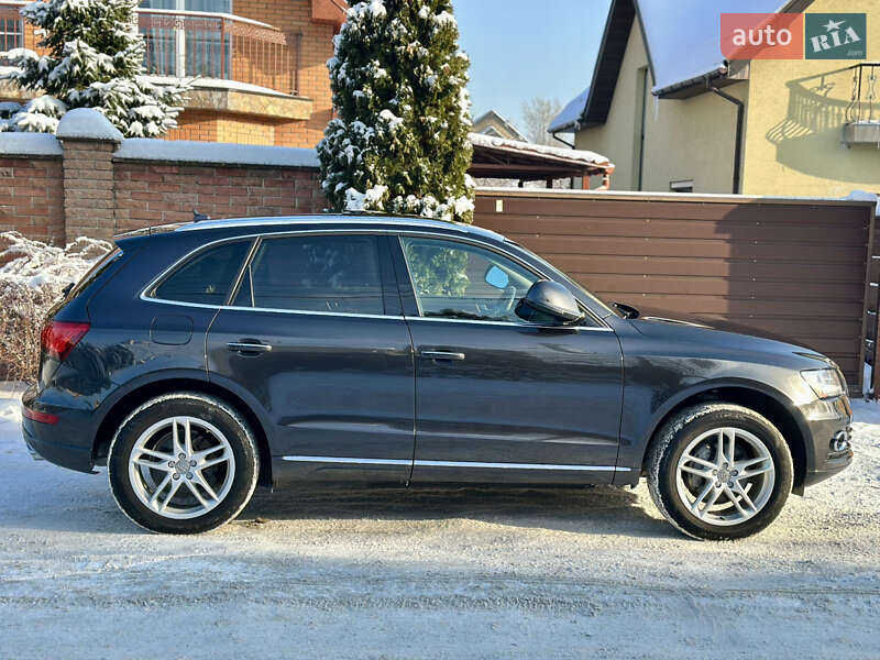 Внедорожник / Кроссовер Audi Q5 2016 в Киеве