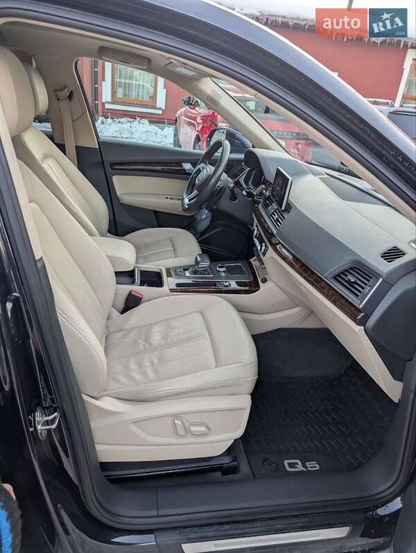 Позашляховик / Кросовер Audi Q5 2017 в Львові фото 21 Позашляховик / Кросовер Audi Q5 2017 в Львові