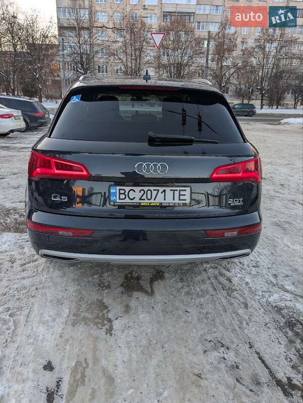 Позашляховик / Кросовер Audi Q5 2017 в Львові фото 6 Позашляховик / Кросовер Audi Q5 2017 в Львові