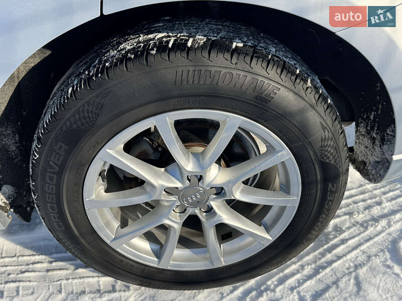 Внедорожник / Кроссовер Audi Q5 2010 в Луцке