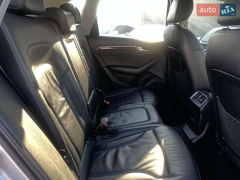 Внедорожник / Кроссовер Audi Q5 2014 в Виннице