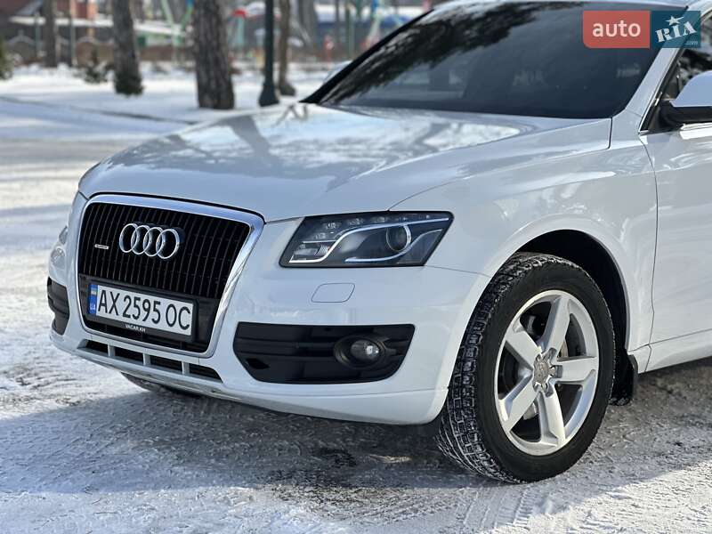 Внедорожник / Кроссовер Audi Q5 2011 в Харькове