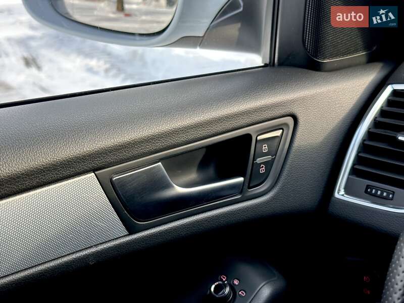 Внедорожник / Кроссовер Audi Q5 2011 в Харькове