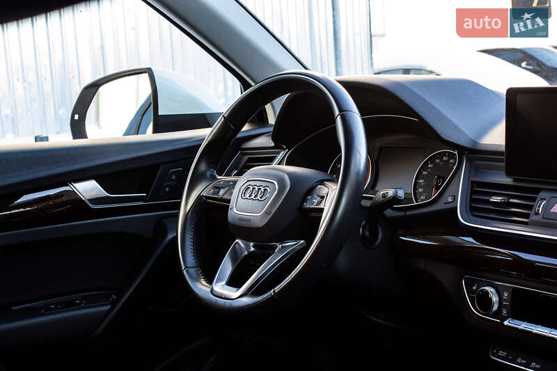 Внедорожник / Кроссовер Audi Q5 2018 в Львове